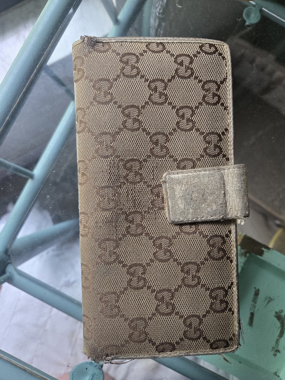 Gucci Brown Monogram Continental Wallet - Picture 10 of 10
